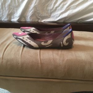 Rothy’s Moroccan Pink Size 8